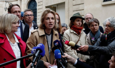 Le Premier ministre français Lecornu rencontre les dirigeants syndicaux à Paris