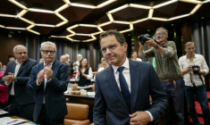 Le sénateur du PS Jérôme Durain après avoir été élu président du Conseil régional de Bourgogne-Franche-Comté à Dijon, le 5 septembre 2025 ( AFP / ARNAUD FINISTRE )