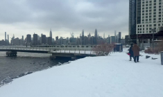 La neige recouvre New York après une tempête hivernale historique