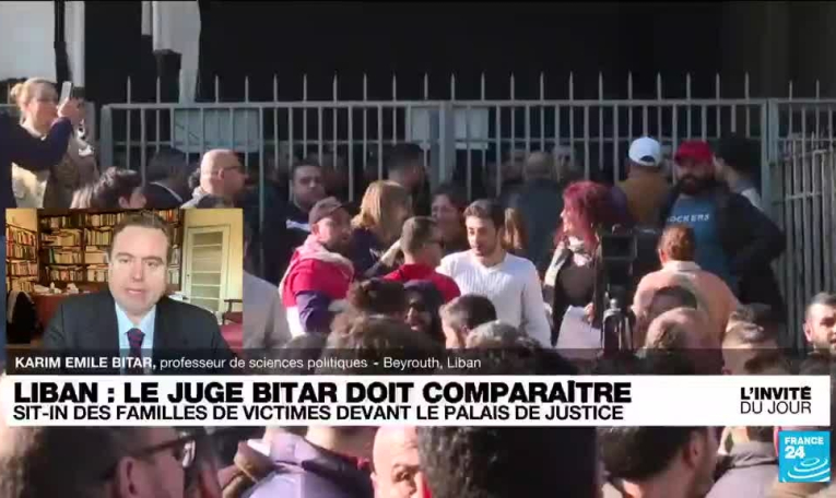Explosion au port de Beyrouth : sit-in des familles de victimes en soutien au juge Bitar