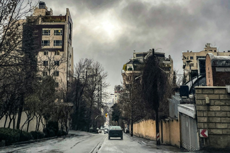 Une voiture dans une rue de Téhéran, le 8 mars 2026  ( AFP / - )