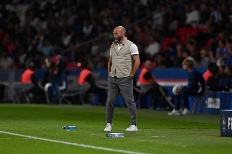 But refusé à l’Islande : « Il y avait faute » pour le sélectionneur Arnar Gunnlaugsson