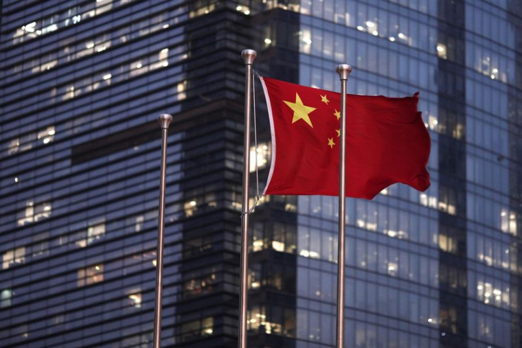 Le drapeau chinois à Shanghai