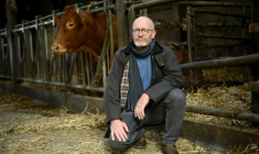 L'agriculteur belge Hugues Falys lors d'un entretien à Chaumont-Gistoux, le 17 novembre 2025 ( AFP / JOHN THYS )