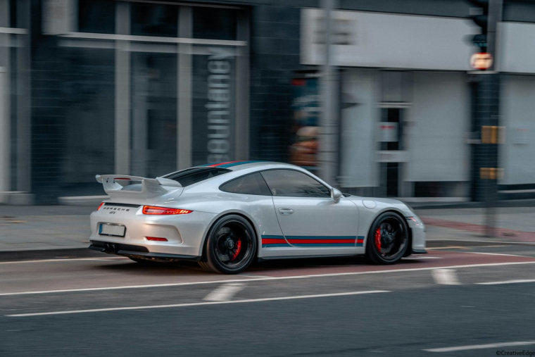 Porsche 911 GTS (crédit photo : Unsplash / Kaung Sithu )