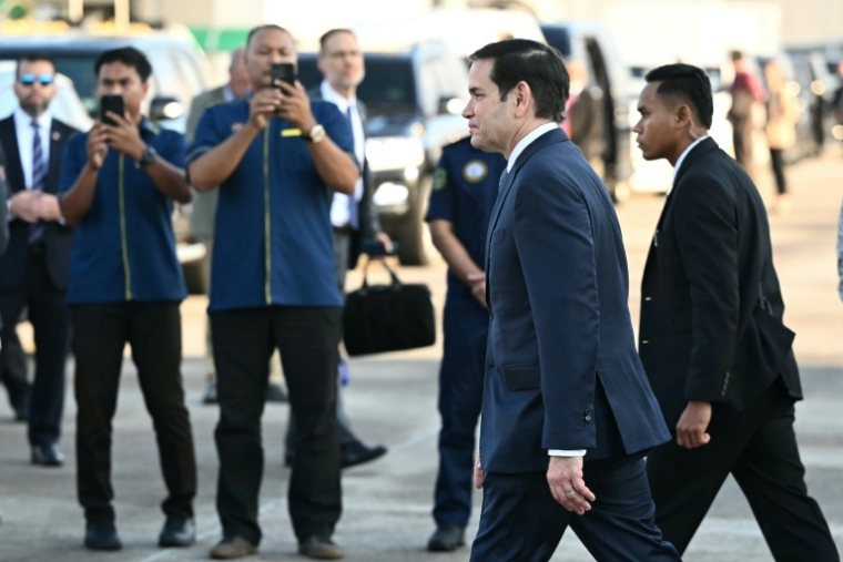 Le secrétaire d'Etat américain Marco Rubio à son arrivée à la base aérienne de Subang, près de Kuala Lumpur, le 10 juillet 2025 en Malaisie ( POOL / Mandel NGAN )