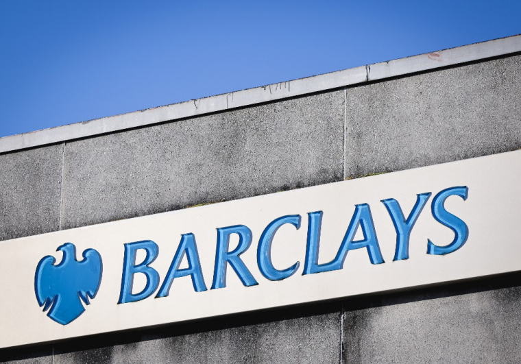 ( AFP / ADRIAN DENNIS )