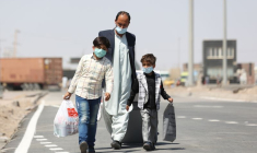 LE CONSEIL DE SÉCURITÉ DE L'ONU EXHORTE LES TALIBAN À LAISSER LES GENS QUITTER L'AFGHANISTAN