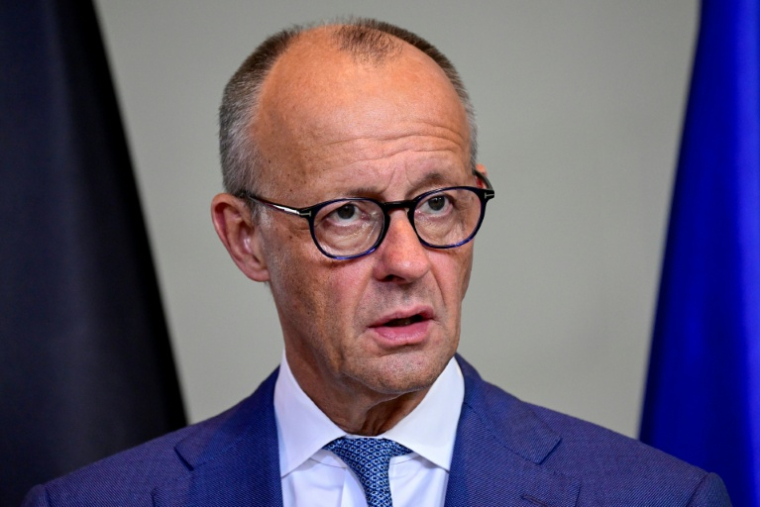 Le chancelier allemand Friedrich Merz tient une conférence de presse conjointe avec le Premier ministre irakien le 15 septembre 2026 à la Chancellerie, à Berlin ( AFP / John MACDOUGALL )