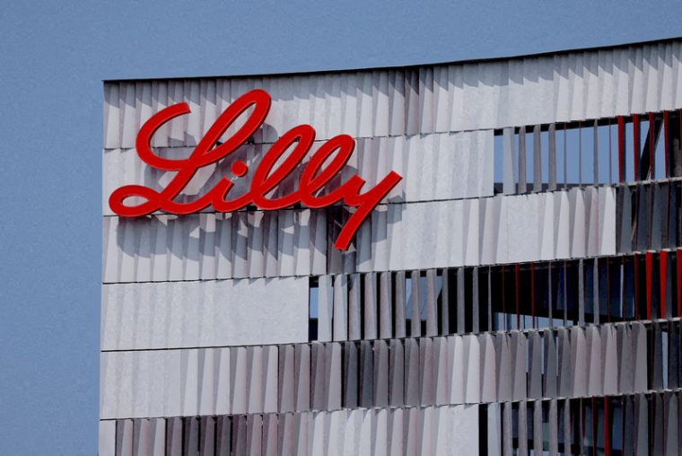Le logo d'Eli Lilly apparaît sur l'un de ses bureaux à San Diego