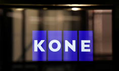 Le logo de Kone dans un ascenseur à l'Académie KONE à Hanovre