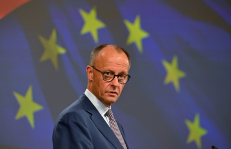Le chancelier allemand Friedrich Merz, à Bruxelles, le 9 mai 2025 ( AFP / Nicolas TUCAT )