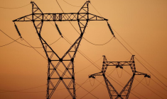 PARIS PRÉVOIT DE NOUVELLES MESURES POUR FREINER LA HAUSSE DES PRIX DE L'ÉLECTRICITÉ