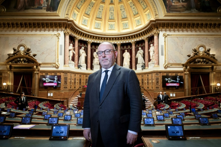 Le sénateur Laurent Duplomb (Les Républicains) à Paris, le 11 février 2025 ( AFP / ALAIN JOCARD )