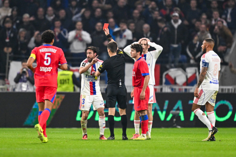 OL-PSG : un but parisien litigieux, mais pas d'erreur manifeste
