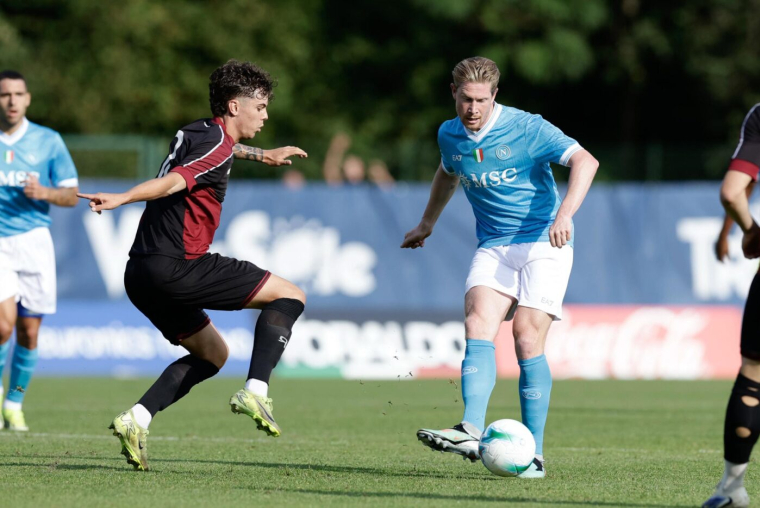 Pour son premier match amical, Naples se fait laminer par une D3