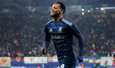 Le phénomène Jhon Durán rejoint CR7