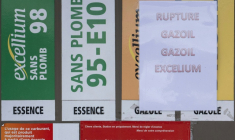 Station-service en rupture de stock à Rouffach, dans l'Est de la France, le 1er avril 2026 ( AFP / SEBASTIEN BOZON )