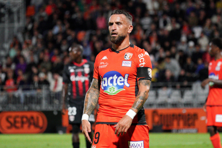 Une légende de Laval sur le départ