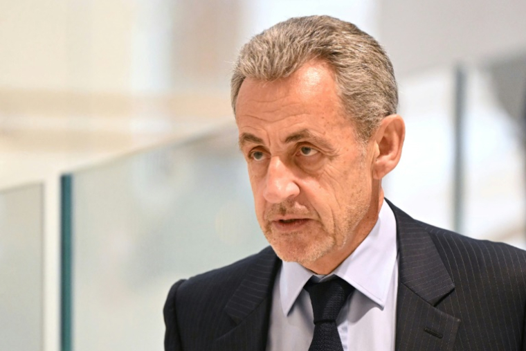 L'ancien président Nicolas Sarkozy au tribunal de Paris, le 25 mars 2025 ( AFP / Hugo MATHY )