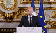 Jean-Noël Barrot s'exprime après sa rencontre avec le secrétaire d'État américain au Quai d'Orsay à Paris