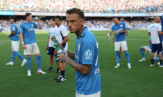 Noa Lang était puni par Naples contre Arsenal