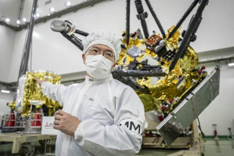 Yasuhiro Kawakatsu, chef de projet de la mission non habitée Martian Moons eXploration (MMX), le 13 août 2026 au centre spatial Tanegashima de Minamitane, dans le sud de l'archipel japonais  ( AFP / Yuichi YAMAZAKI )