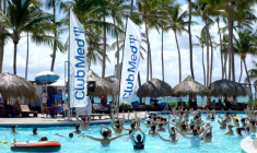 CLUB MED : LES RÉSERVATIONS POUR CET ÉTÉ SUPÉRIEURES À LEUR NIVEAU D'AVANT CRISE, DIT SON PDG