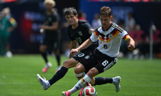 Malgré un bijou de Robinson, l'Allemagne termine sa prépa par une victoire contre le pays hôte