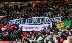 Manchester United brade son derby