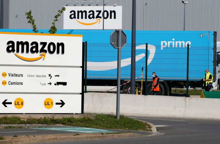 AMAZON VA MAINTENIR SES ENTREPÔTS FERMÉS EN FRANCE JUSQU'À LUNDI