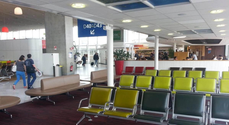 terminal de roissy (Crédit: L. Grassin / Flickr)