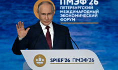 Le président russe Vladimir Poutine donne un discours au Forum économique international de Saint-Pétersbourg (SPIEF) en Russie, le 5 juin 2026 ( AFP / OLGA MALTSEVA )