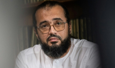 L'imam Ismail de la mosquée des Bleuets à Marseille lors d'une conférence de presse, le 9 septembre 2024 à Marseille  ( AFP / MIGUEL MEDINA )