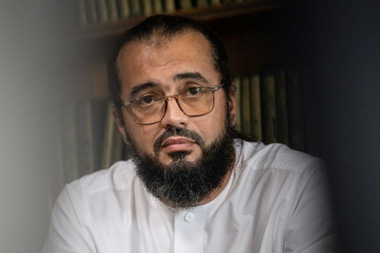 L'imam Ismail de la mosquée des Bleuets à Marseille lors d'une conférence de presse, le 9 septembre 2024 à Marseille ( AFP / MIGUEL MEDINA )