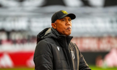 Kombouaré parti pour rester en poste