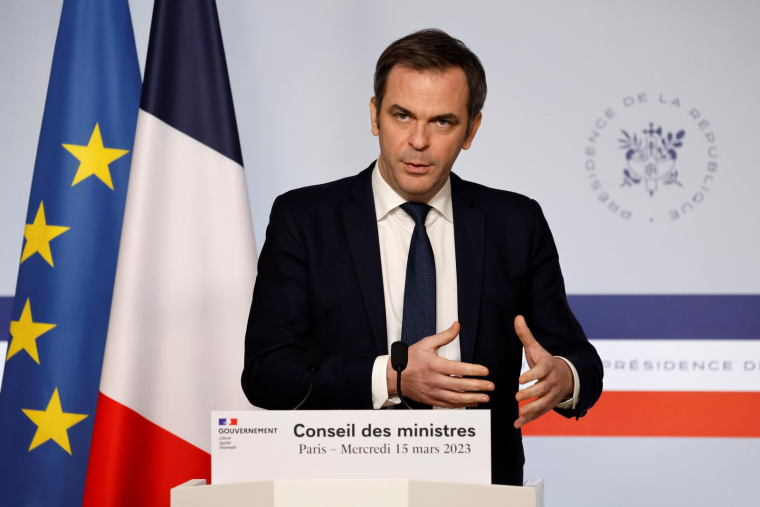Olivier Véran, le 15 mars 2023, à Paris ( AFP / Ludovic MARIN )