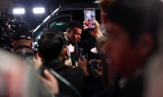 Le footballeur français Kylian Mbappé arrive à la cérémonie du Ballon d'or, le 26 octobre 2026 à Londres ( AFP / FRANCK FIFE )
