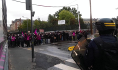 Blocage des lycées: la police déploie un canon à eau à Rennes