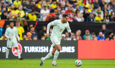 Maxence Lacroix raconte ses débuts avec les Bleus