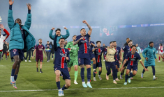 Nuno MENDES of PSG, VITINHA of PSG, Kang in LEE of PSG, Fabian RUIZ of PSG, Gianluigi DONNARUMMA of PSG, Lucas HERNANDEZ of PSG, Lucas BERALDO of PSG, Goncalo RAMOS of PSG, MARQUINHOS of PSG and Kvicha KVARATSKHELIA of PSG celebrates during the UEFA Champions League 2024/2025, semifinal match between Paris and Arsenal at Parc des Princes on May 7, 2025 in Paris, France.  (Photo by Hugo Pfeiffer/Icon Sport)   - Photo by Icon Sport