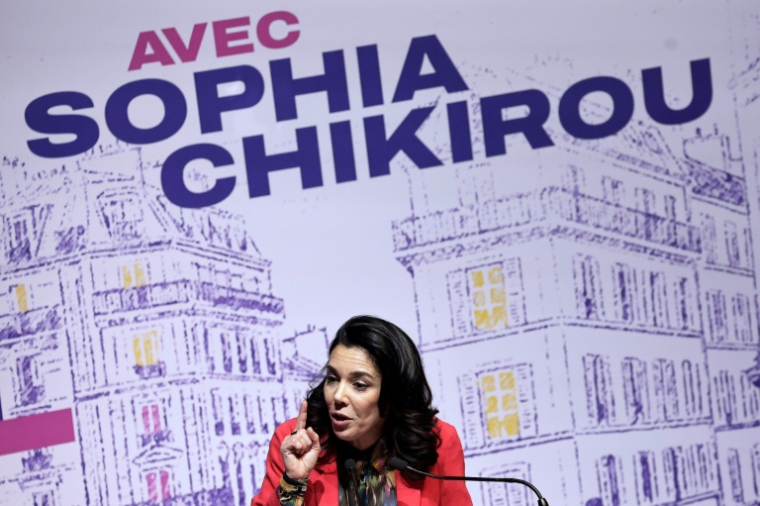 Sophia Chikirou, candidate LFI à la mairie de Paris, ors d'un meeting de campagne au Cirque d'Hiver à Paris, le 30 janvier 2026 ( AFP / STEPHANE DE SAKUTIN )