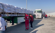 Rafah: des camions d'aide commencent à entrer dans la bande de Gaza