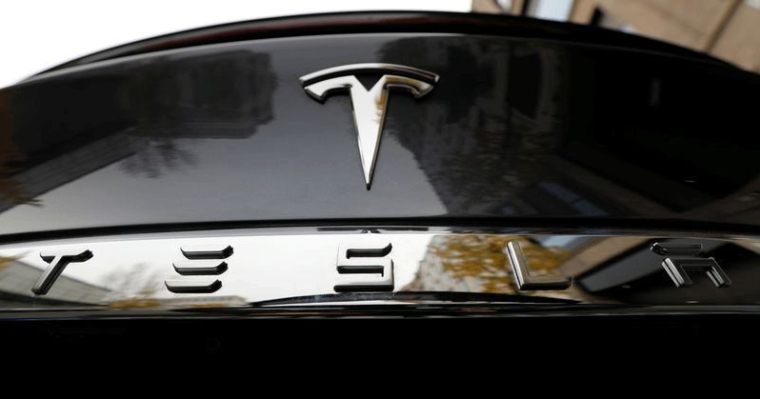 TESLA RAPPELLE 15.000 VÉHICULES AUX USA ET CANADA, DÉFAUT DE DIRECTION ASSISTÉE