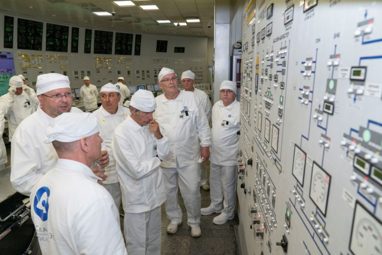 Le chef de l'AIEA, Rafael Grossi, visite la centrale nucléaire de Koursk