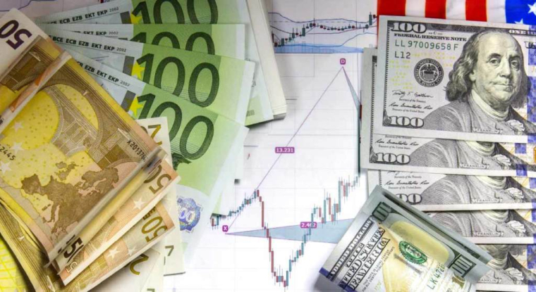 Les gouverneurs de la BCE et de la Fed ont lancé des politiques monétaires d’une ampleur inédite. (© DR)