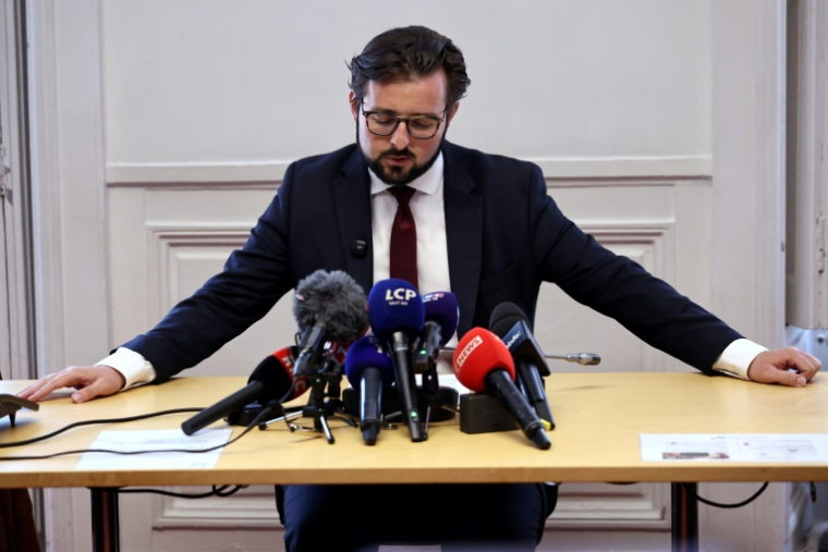 Le député socialiste Philippe Brun s'exprime lors d'une conférence de presse à l'Assemblée nationale le 16 septembre 2026 à Paris  ( AFP / SIMON WOHLFAHRT )