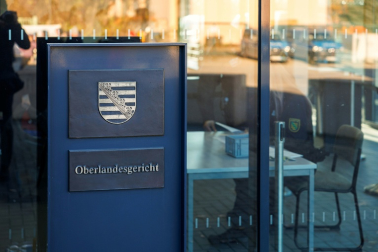 L'extérieur du tribunal de Dresde, le 6 novembre 2025 ( POOL / JENS SCHLUETER )