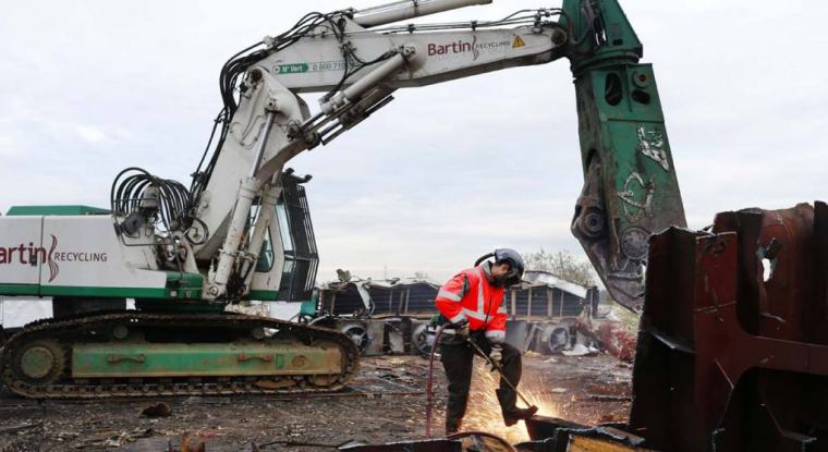 La cession ne concerne pas les activités de démantèlement et de déconstruction des matériels en fin de vie (aérien, maritime, ferroviaire, installations industrielles). (© Bartin Recycling)