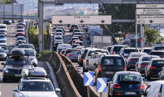 ( AFP / PHILIPPE DESMAZES )